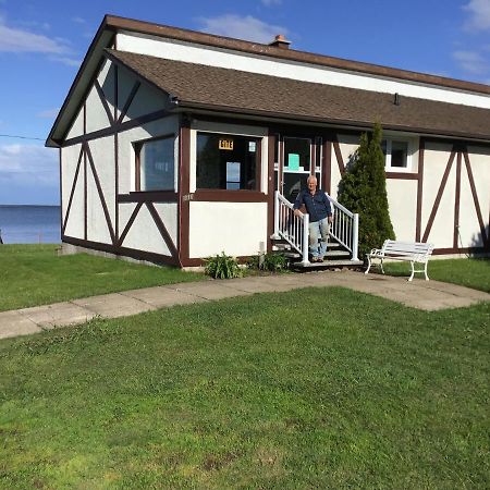 Bed and Breakfast Gite Au Bord De La Baie Bouctouche Exteriér fotografie