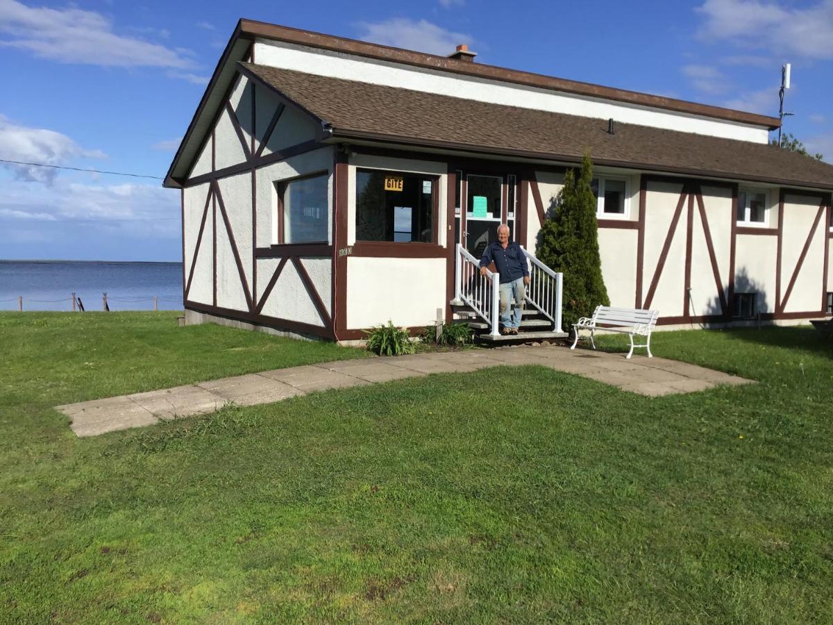 Bed and Breakfast Gite Au Bord De La Baie Bouctouche Exteriér fotografie